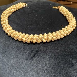 Thick twisted pearl and rhinestone necklace midsize